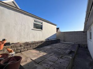 Photo 17- click for photo gallery